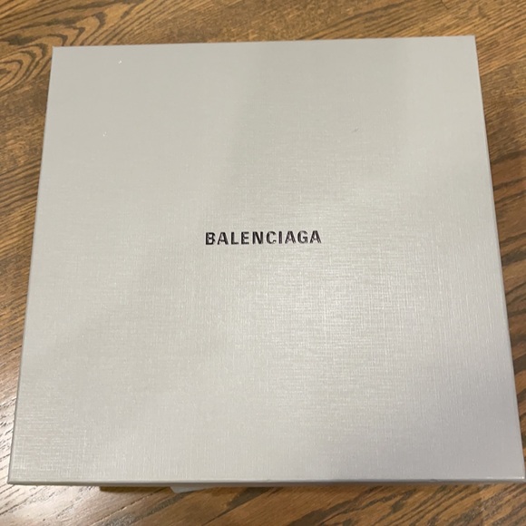 Balenciaga Patent Leather Chelsea Boot with Logo - Picture 7 of 7